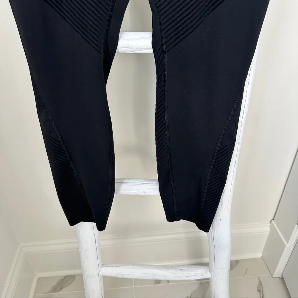 GAP Fit Sculpt Compression Moto Leggings Black Size Large